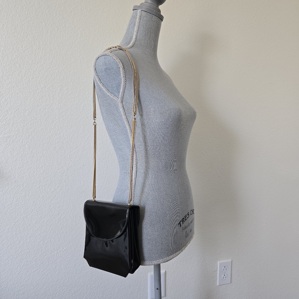VTG MORRIS MOSKOWITZ Black Patent Leather Shoulder Bag Gold Silver Chain Strap
